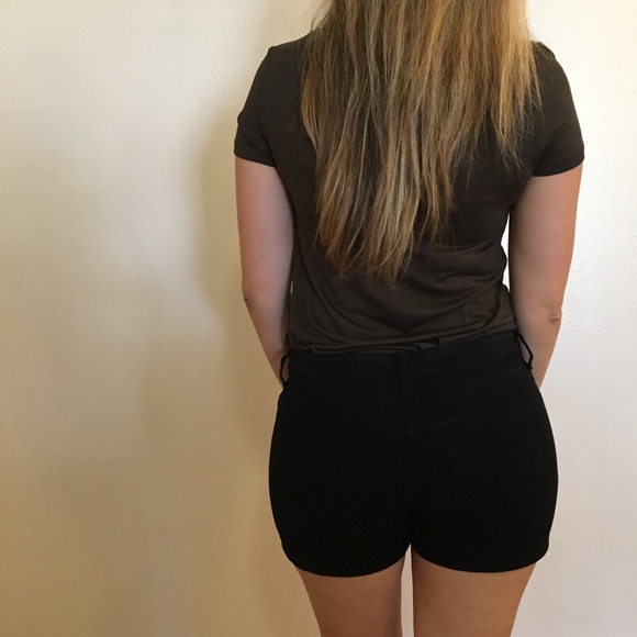 •LAST ONE• Shredded Black Cuffed Denim Shorts - Picture 6 of 8