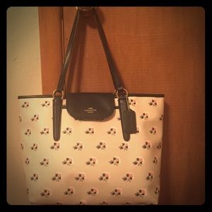👜 COACH tote $45🔥OBO