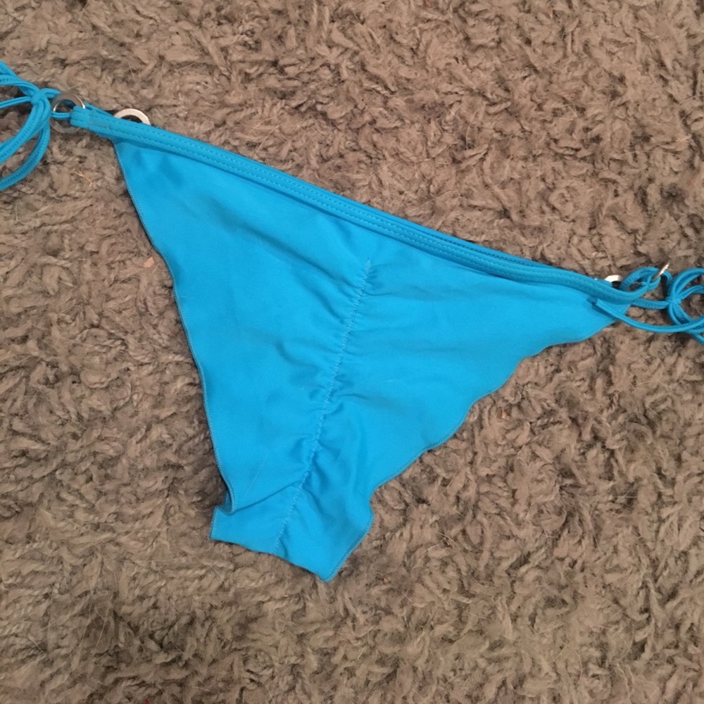 Body glove cheeky bikini bottoms