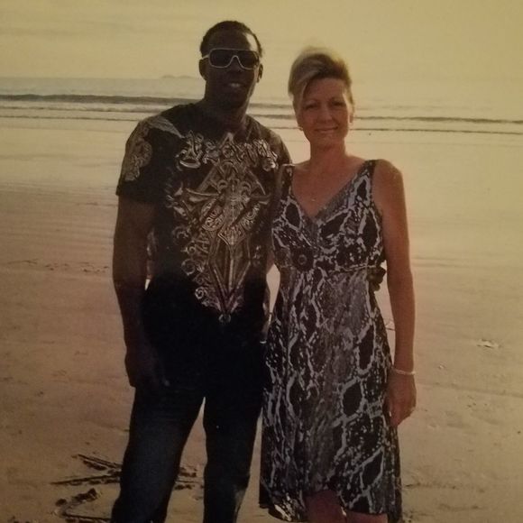 Meet your Posher, Holli - Picture 1 of 1