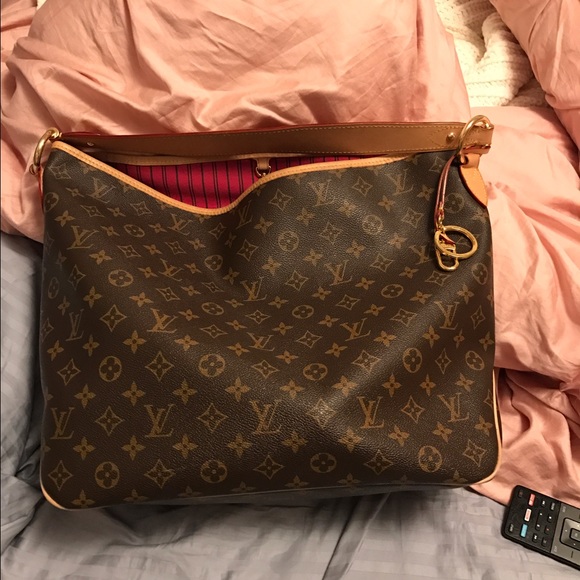 Louis Vuitton Handbags - Authentic Louis Vuitton Delightful MM.