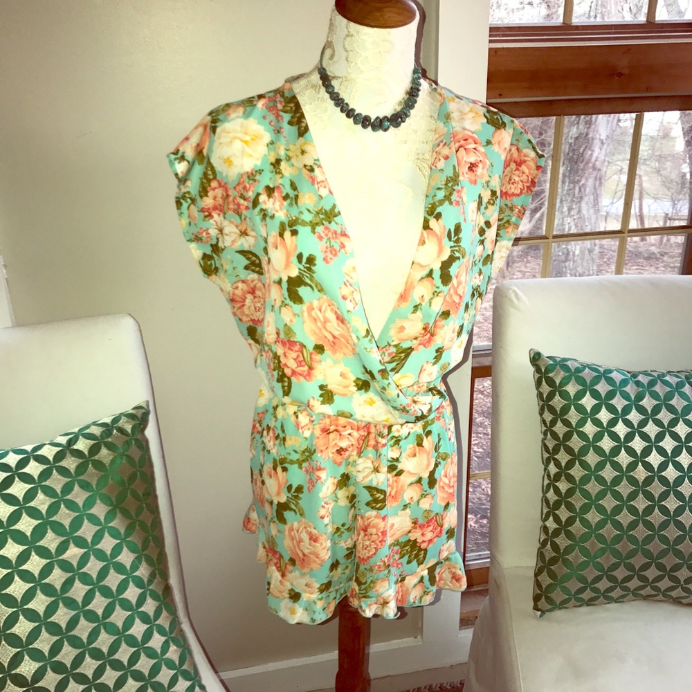 Rag Therapy Floral Shorts Romper Size S/M