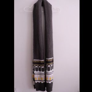 Gap scarf