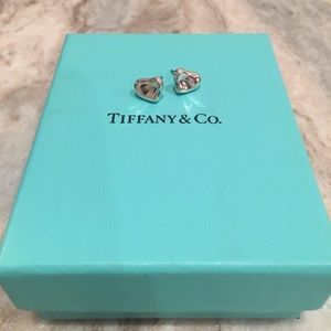 Tiffany&CO, Full Heart Earrings!