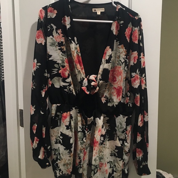 ROMPER - Picture 2 of 3