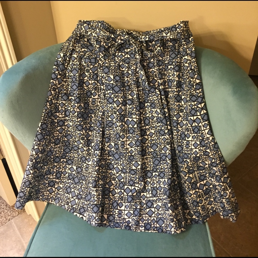 BCBG skirt