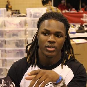 Meet your Posher, Troy