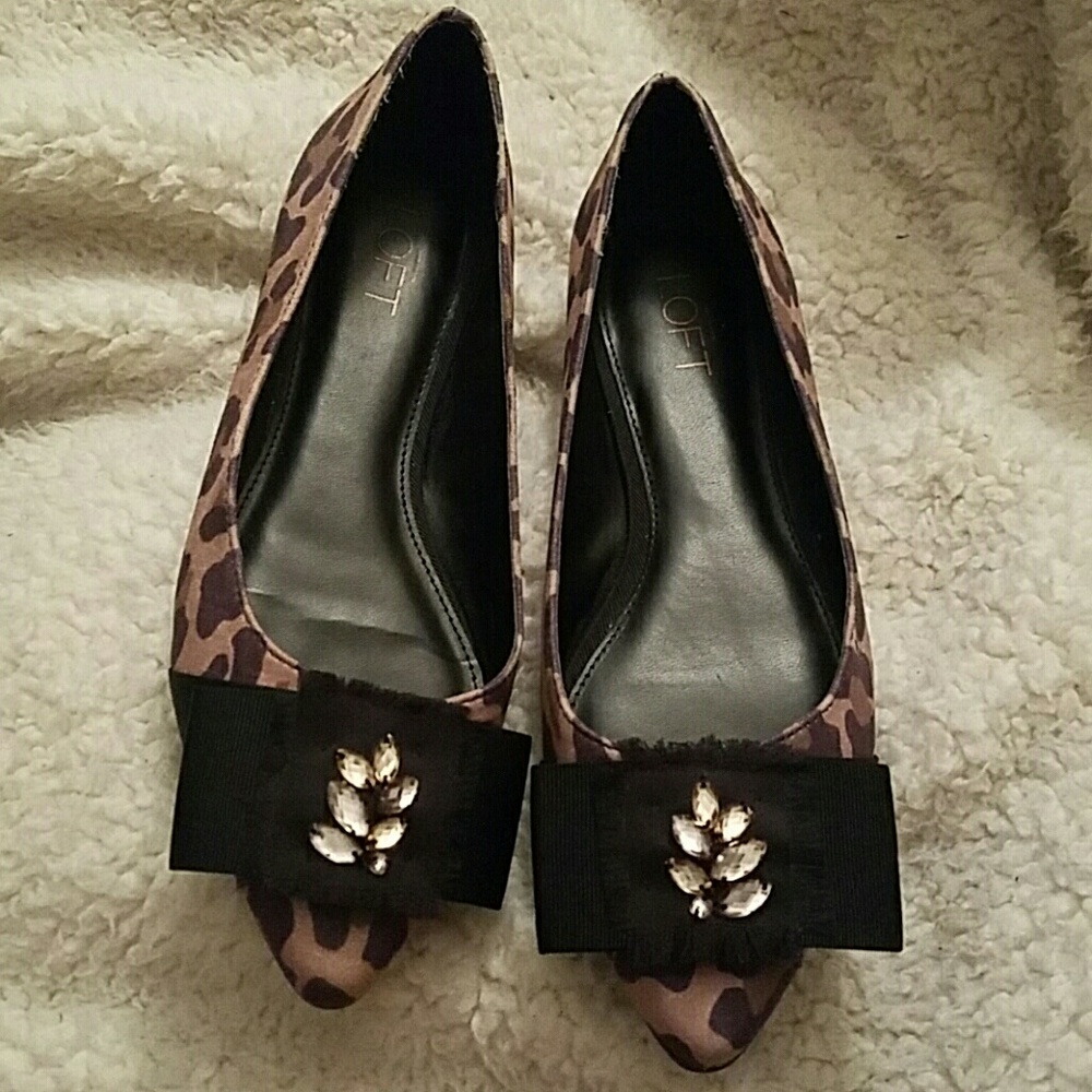 SALE!! Ann Taylor Loft Leopard Print Pointed Flats