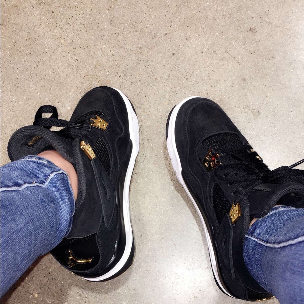 Jordan 4 royalties