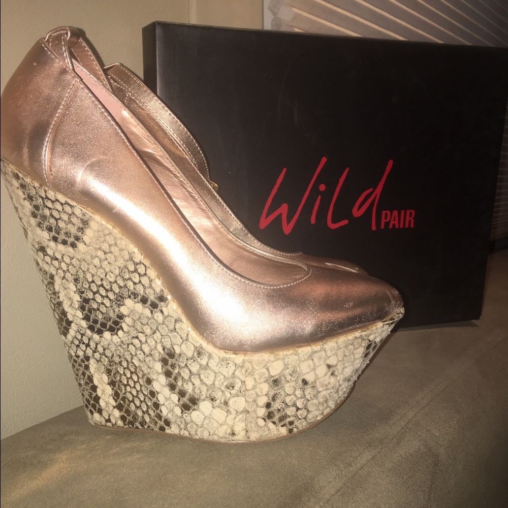 Wild Pair Wedges