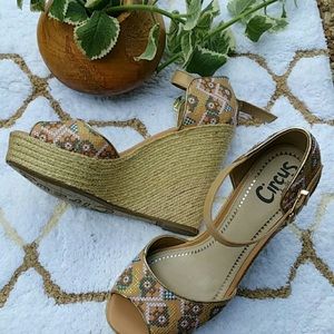 Circus size 9 Spadrilles.