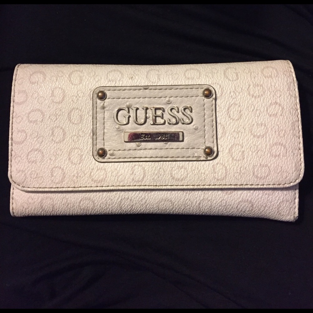 Guess Wallet