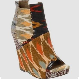 ALDO Tribal Wedges