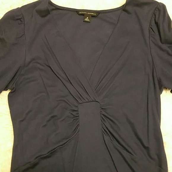 Banana Republic dressy v-neck top - Picture 3 of 6