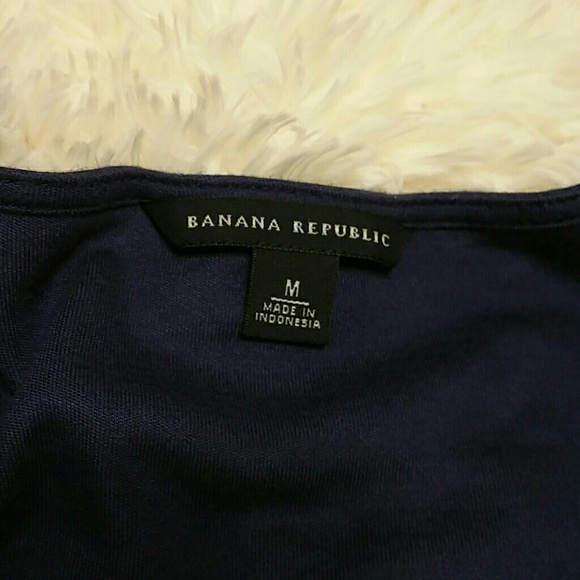 Banana Republic dressy v-neck top - Picture 4 of 6