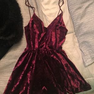 burgundy velvet romper urban outfitters!!