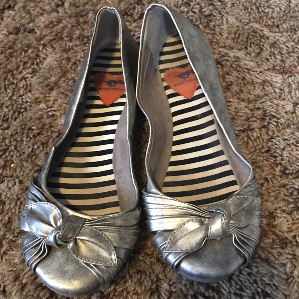 Ballet flats