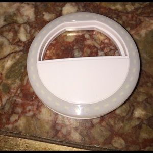 Selfie ringlet light