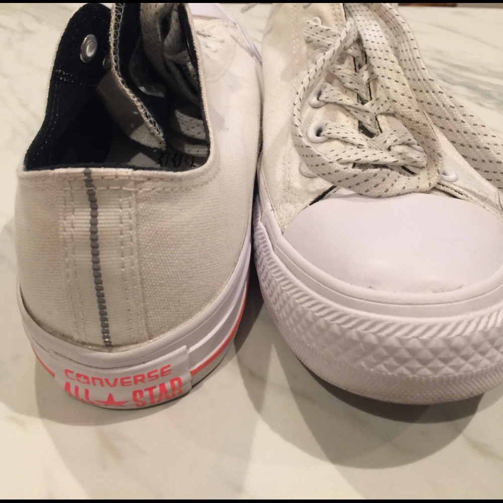 White Converse All Star size 9