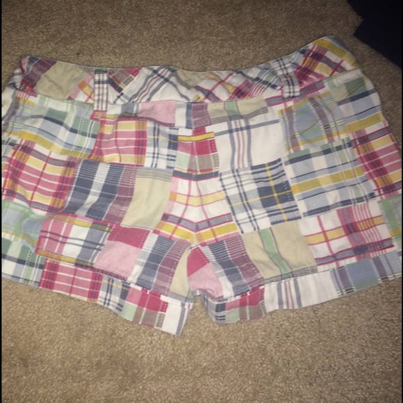 Plaid shorts - Picture 2 of 2