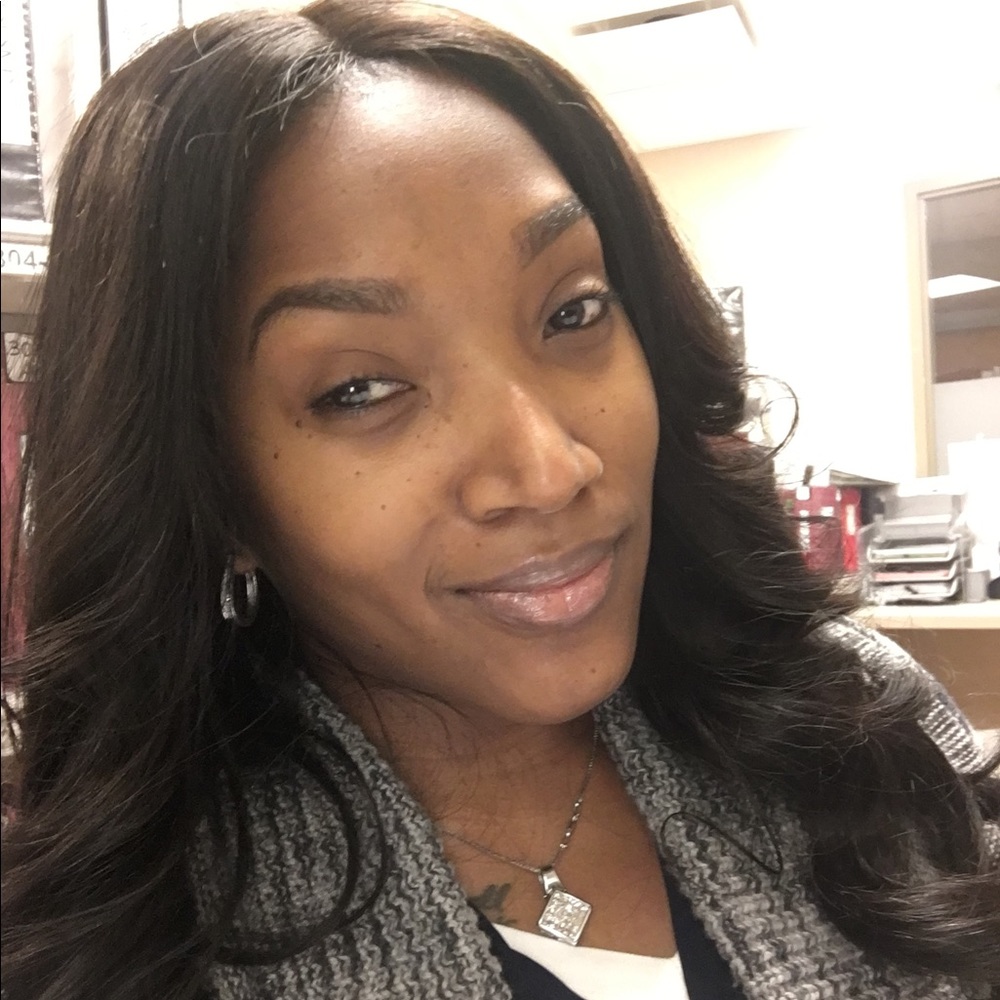 Meet your Posher, Janina