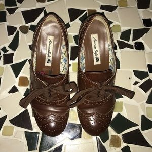 Brown lace up Oxford American Eagle heels
