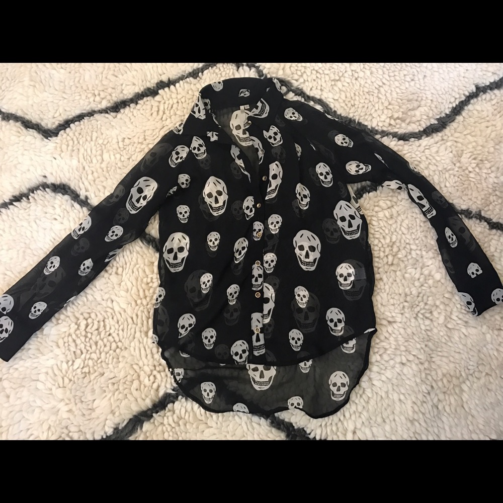 Skull high-low blouse