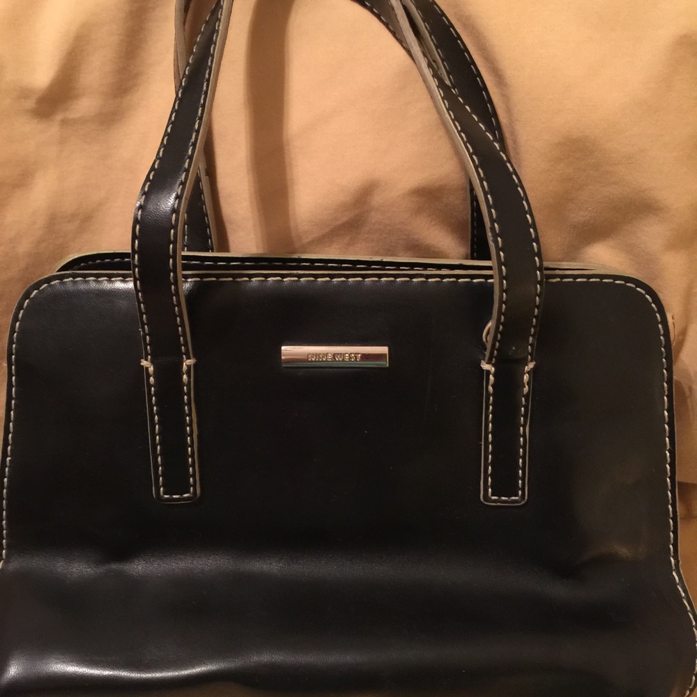 Nine West 👛 Final Markdown