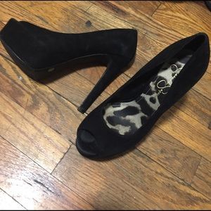 Peep Toe suede Jessica Simpson Pumps