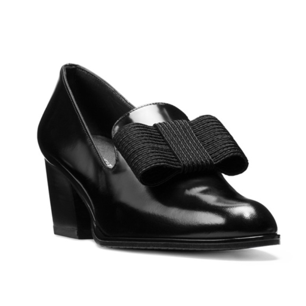 🌸HP🌸Stewart Weitzman opera pumps