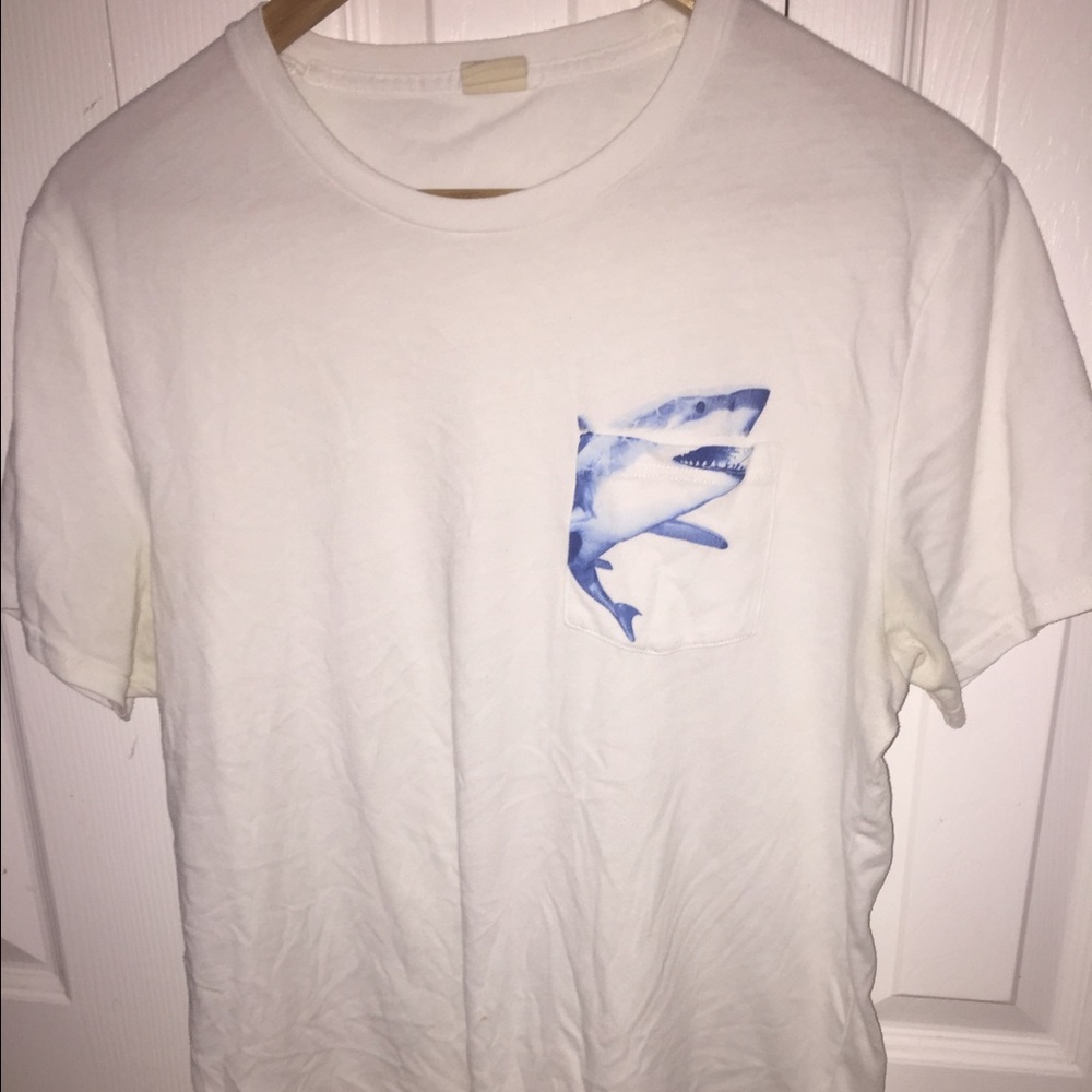 Medium hollister shirt