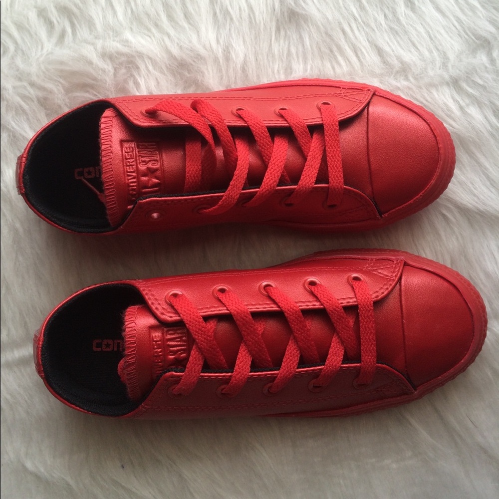CONVERSE ALL RED WOMENS SIZE 7 shoes - Picture 8 of 8