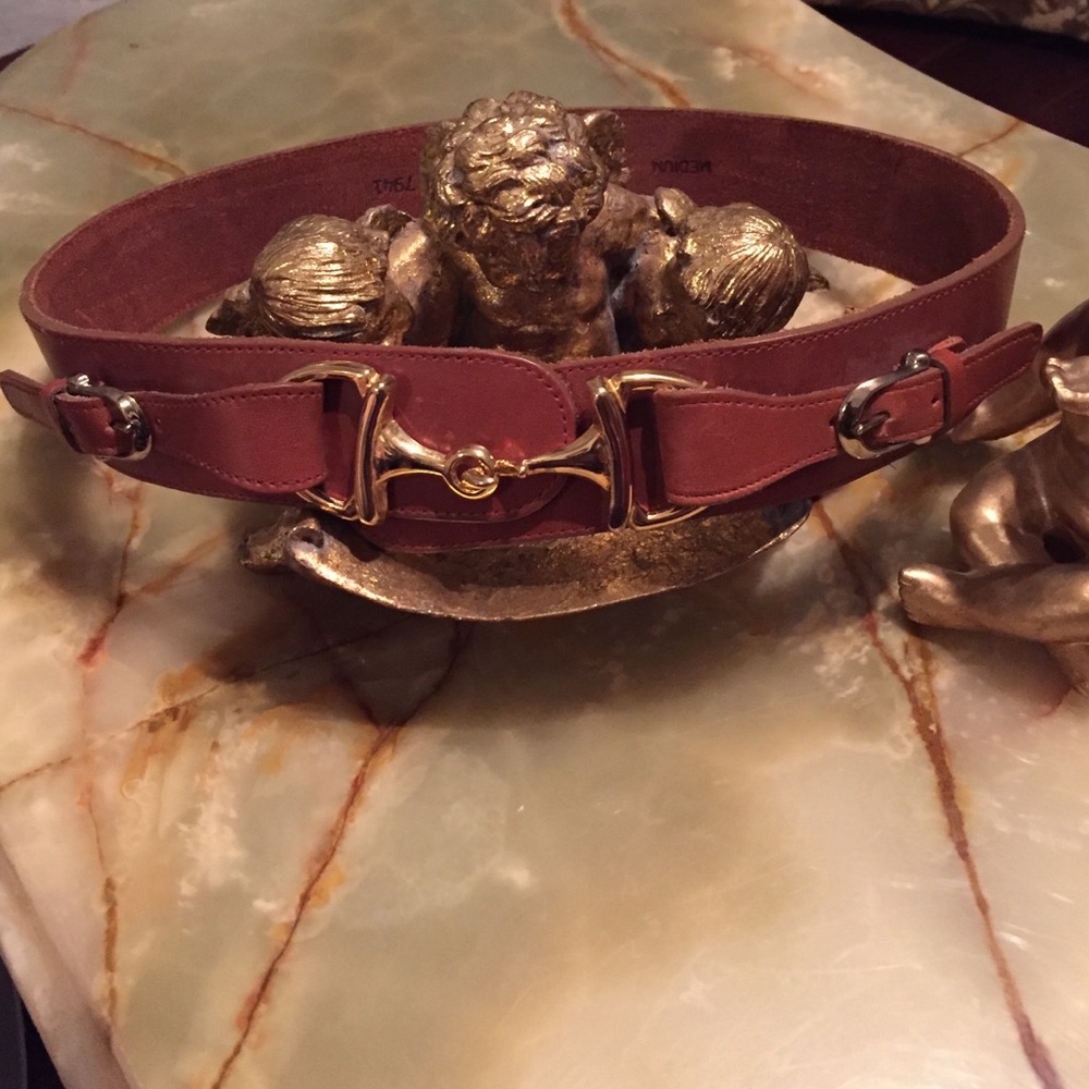 Ladies Leather Belt by Pearl