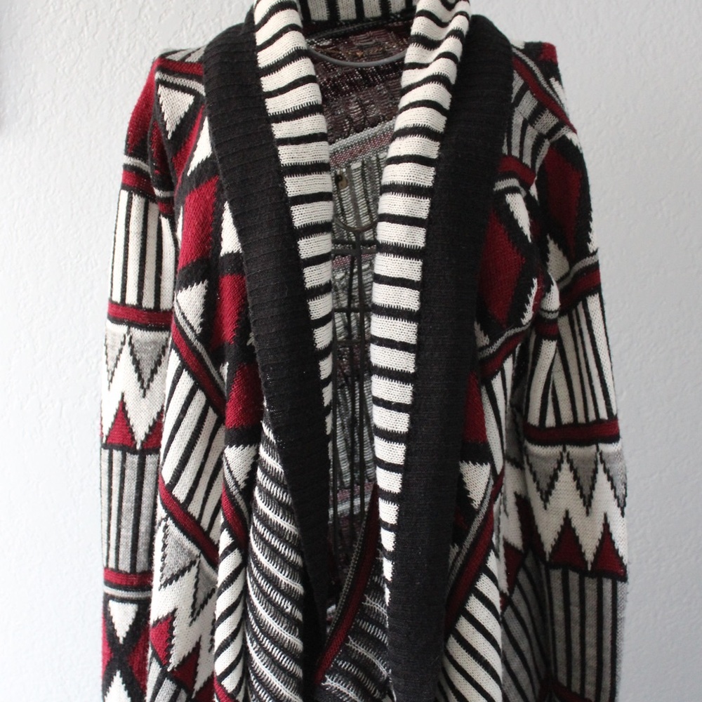 Tillys Maroon, White, & Black Sweater