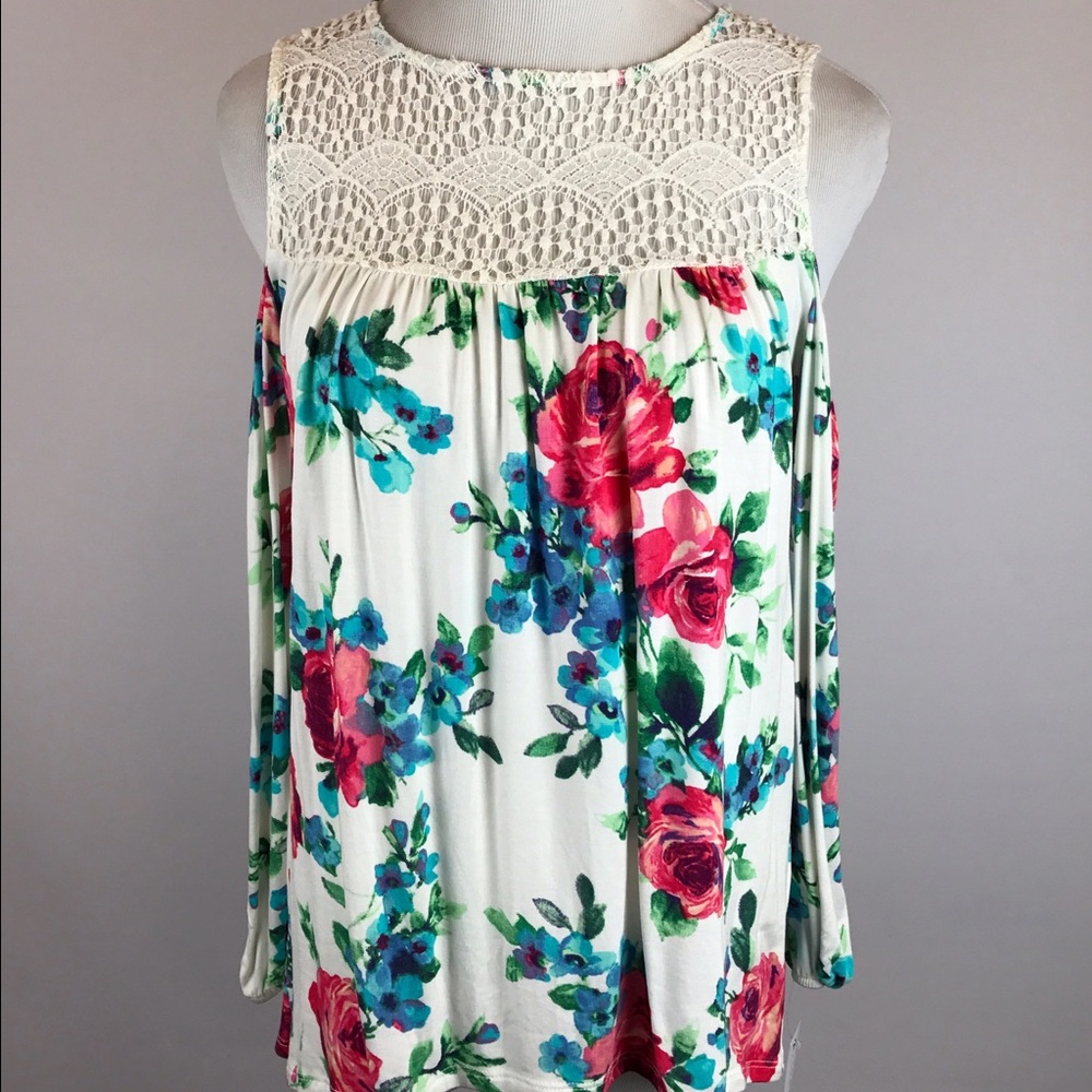 Vibrant flower tank/blouse. Beautiful colors S/M/L