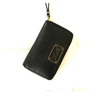 Marc Jacobs Wingman ZipAround Leather Phone Wallet