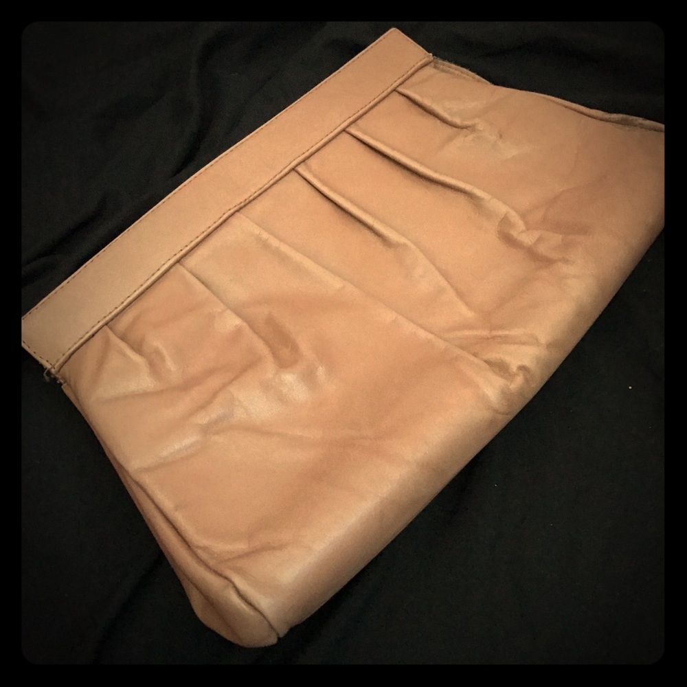 🚫SOLD🚫 Suede in the inside.