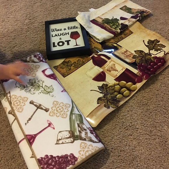 Kitchen decor - Picture 1 of 1