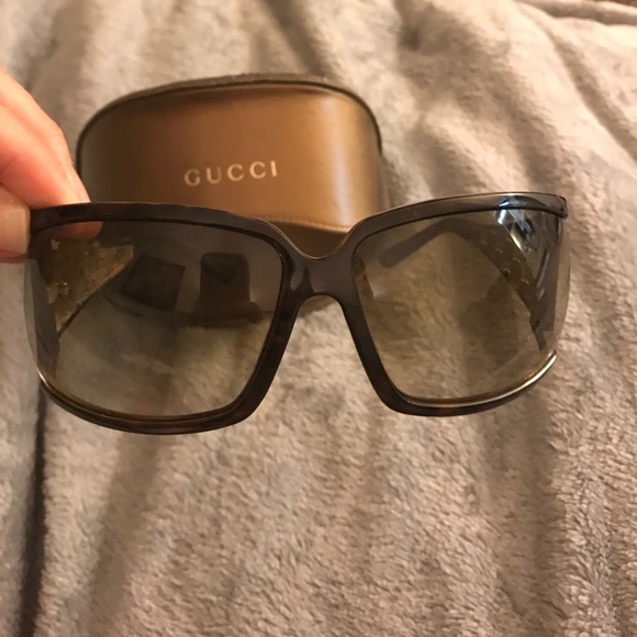 Gucci sunglasses -Authentic - Picture 3 of 7