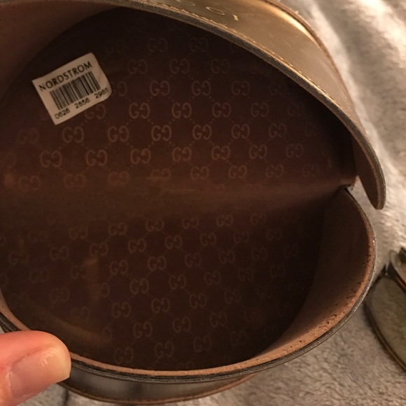 Gucci sunglasses -Authentic - Picture 5 of 7