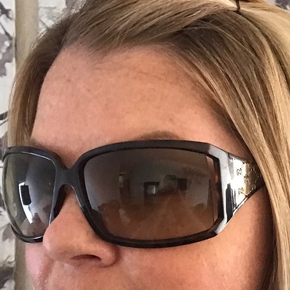 Gucci sunglasses -Authentic - Picture 6 of 7