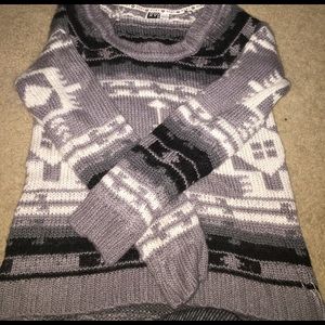 Roxy sweater