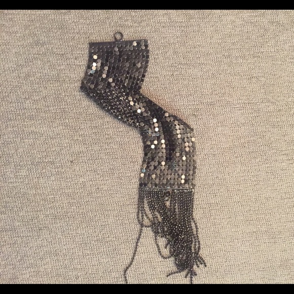 BNWT: Mesh and fringe disco bracelet - Picture 2 of 3