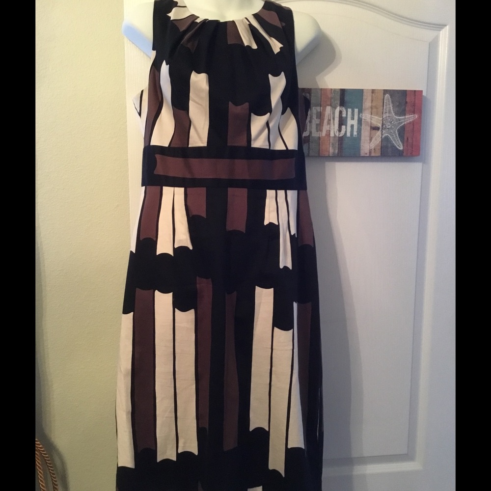 EUC Donna Ricco sleeveless dress