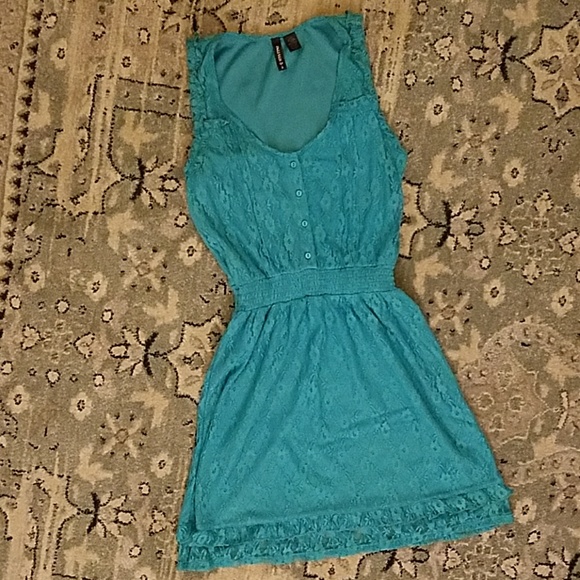 Lace Dress - Picture 1 of 4