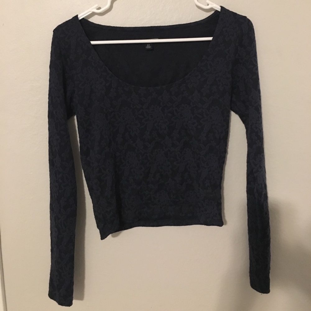 American Eagle Long Sleeve Crop Top