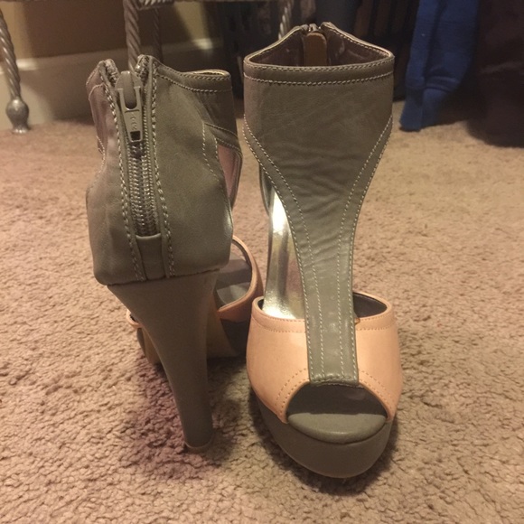 Colorblock Pumps - Picture 4 of 4