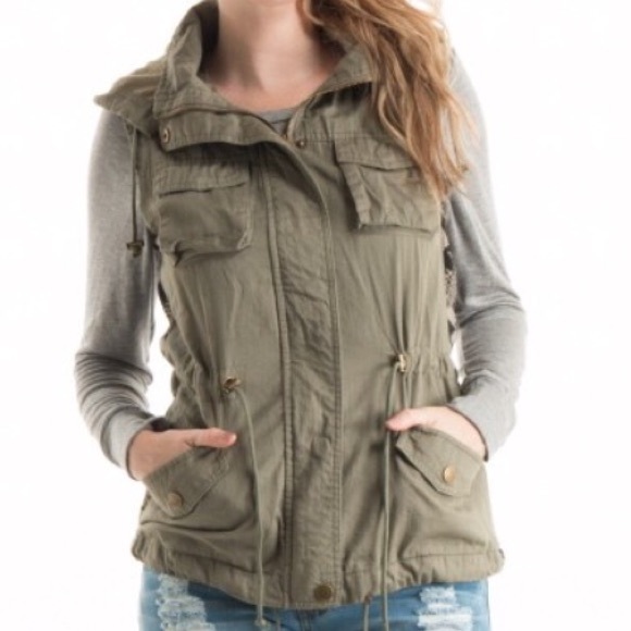 SOLD!! Utility Vest - Picture 3 of 3