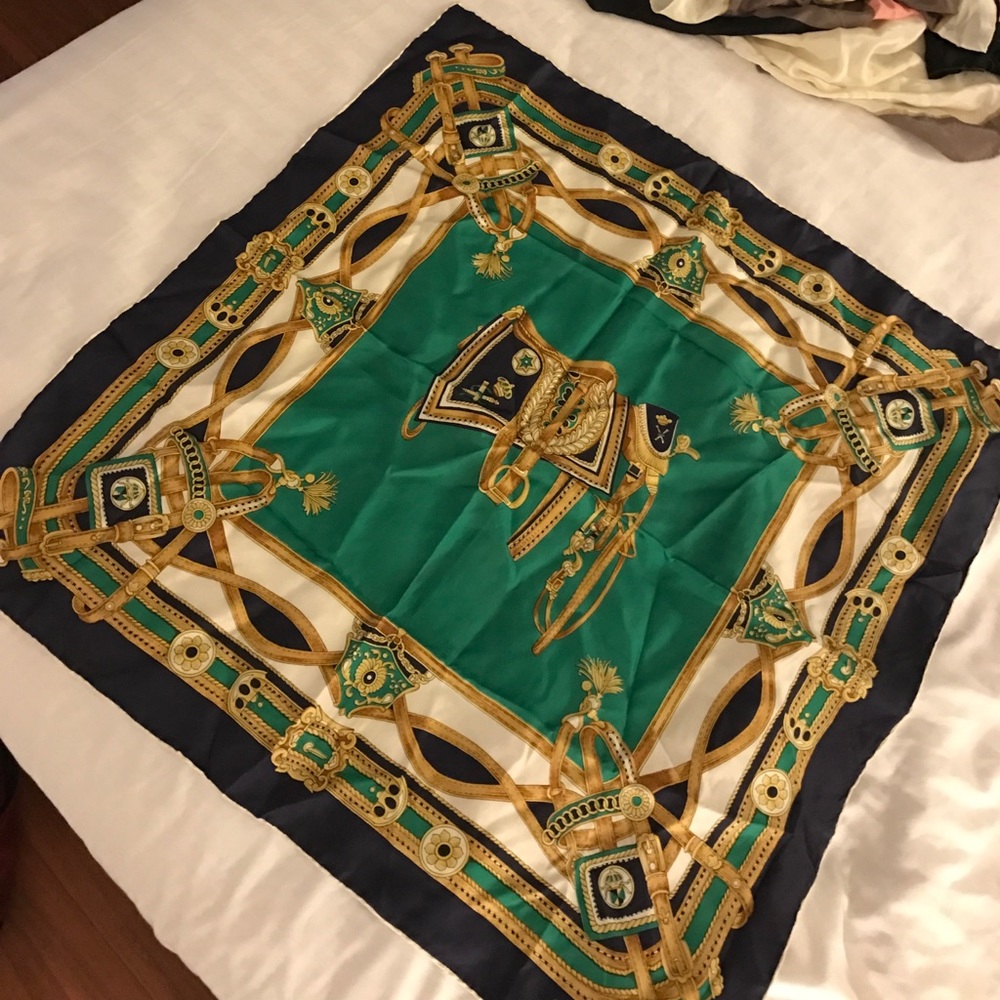 Luciano Firenze scarf