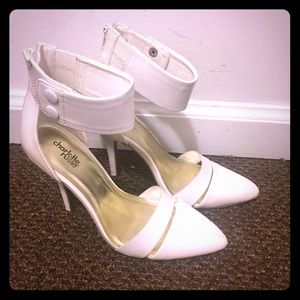 Pure white pointy toe heels